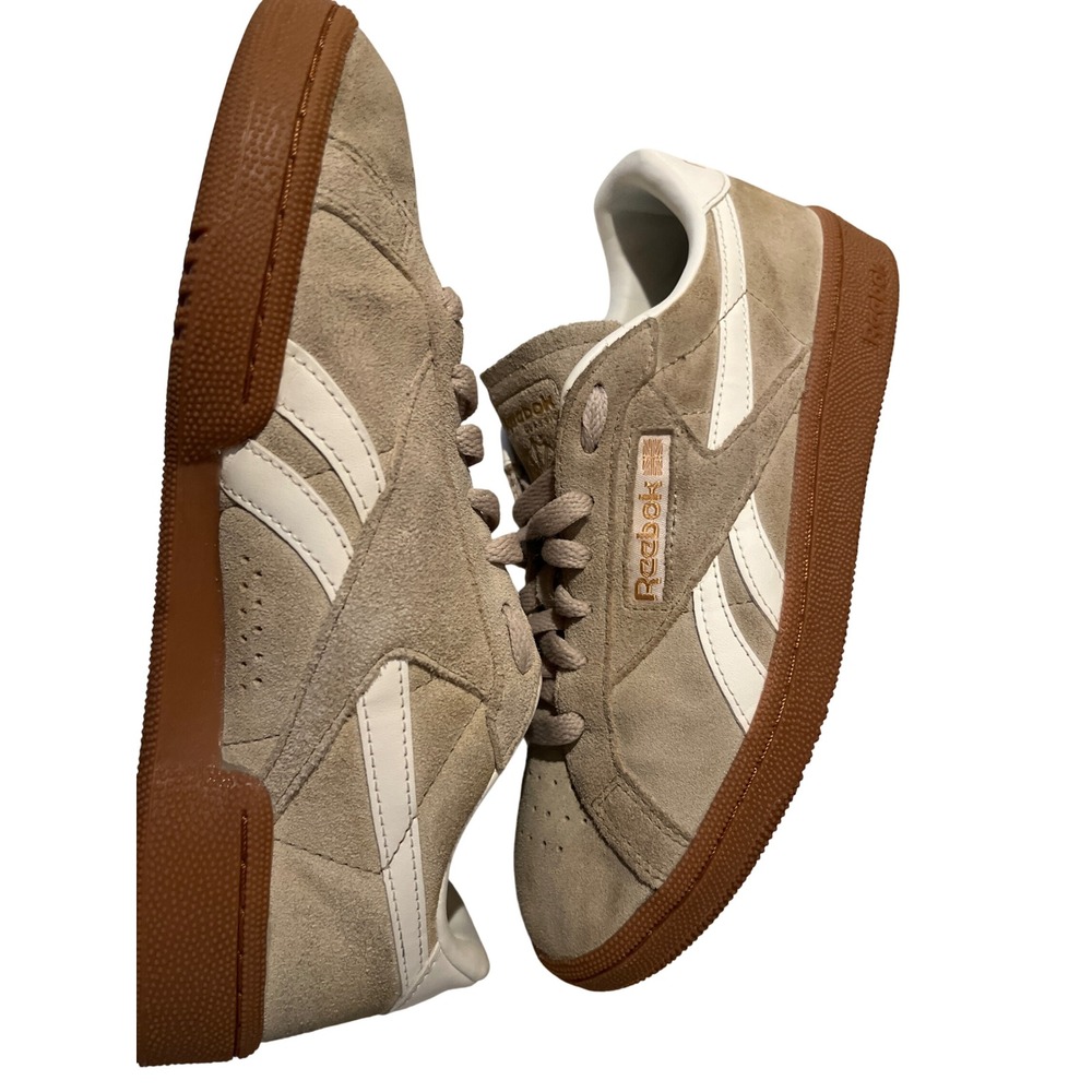 Reebok Club C 85 Suede Gum Sole Sneakers Tan Beige Classic Casual Size 8 - Picture 3 of 10